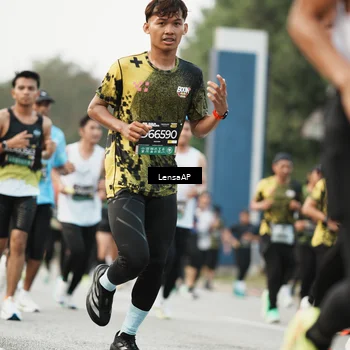 Runner Photo 6204212