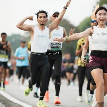Runner Photo 6204244