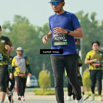 Runner Photo 6204250