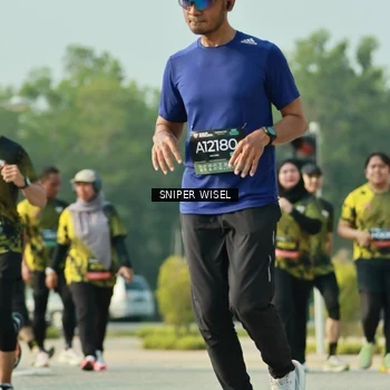 Runner Photo 6204273