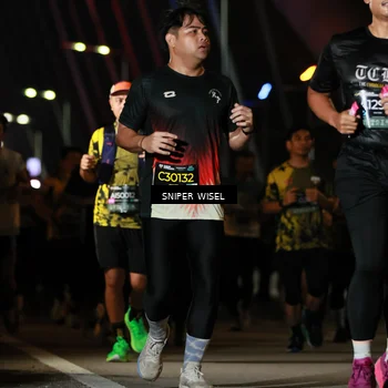Runner Photo 6204280