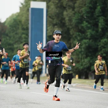 Runner Photo 6204300