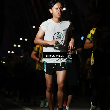 Runner Photo 6204310