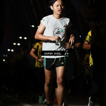 Runner Photo 6204311