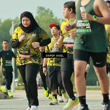 Runner Photo 6204333