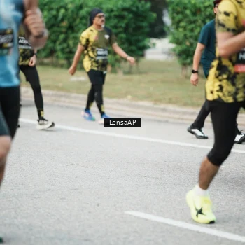 Runner Photo 6204344