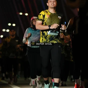 Runner Photo 6204346