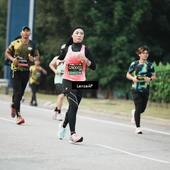 Runner Photo 6204350