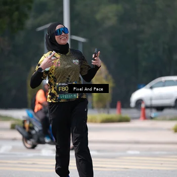 Runner Photo 6204360