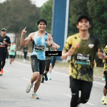 Runner Photo 6204383