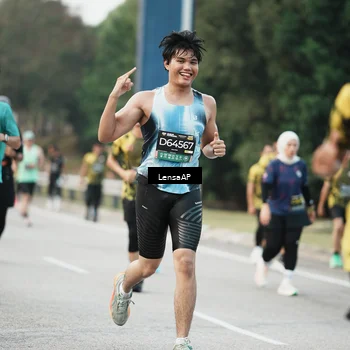 Runner Photo 6204390