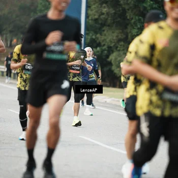 Runner Photo 6204406