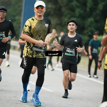Runner Photo 6204426