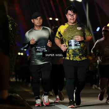 Runner Photo 6204429