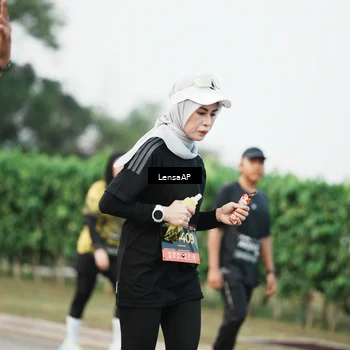 Runner Photo 6204443