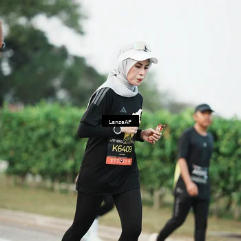 Runner Photo 6204455
