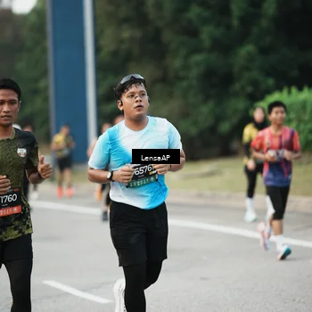 Runner Photo 6204469