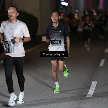 Runner Photo 6204504