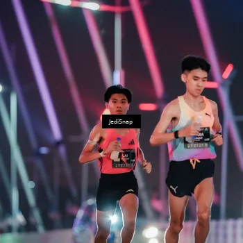 Runner Photo 6204525