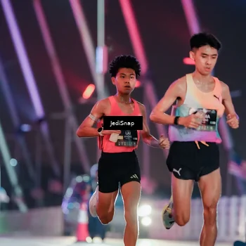 Runner Photo 6204552