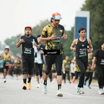 Runner Photo 6204557
