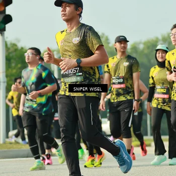 Runner Photo 6204576