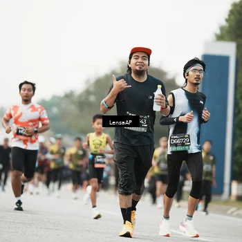 Runner Photo 6204597