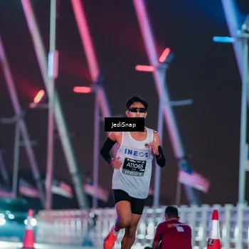 Runner Photo 6204640