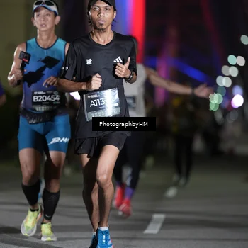 Runner Photo 6204658
