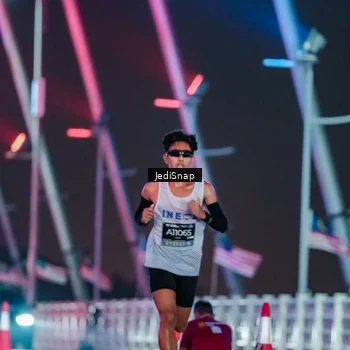 Runner Photo 6204669