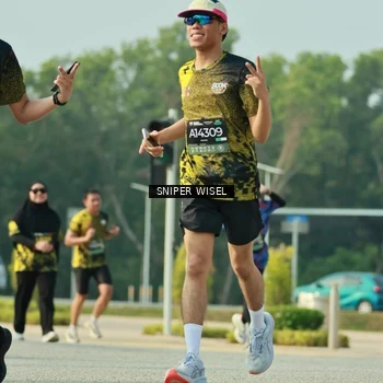 Runner Photo 6204672