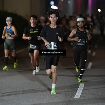 Runner Photo 6204676