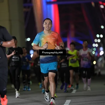 Runner Photo 6204692