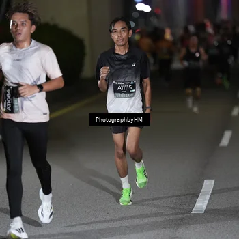Runner Photo 6204746