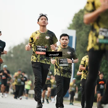 Runner Photo 6204750
