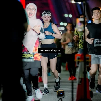 Runner Photo 6204751