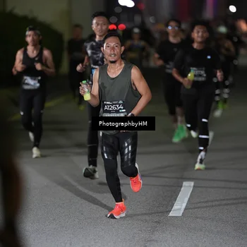 Runner Photo 6204755