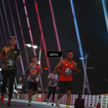 Runner Photo 6204857
