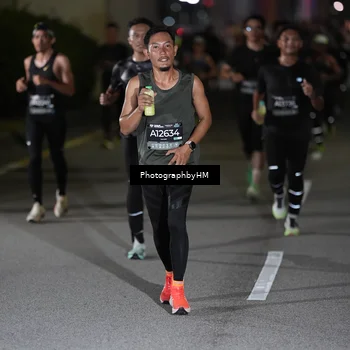 Runner Photo 6204873