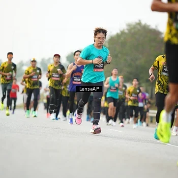 Runner Photo 6204912