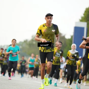 Runner Photo 6204914