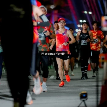 Runner Photo 6204923