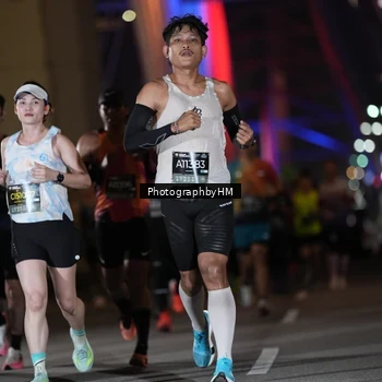 Runner Photo 6204924