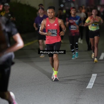 Runner Photo 6204925