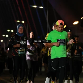 Runner Photo 6204934