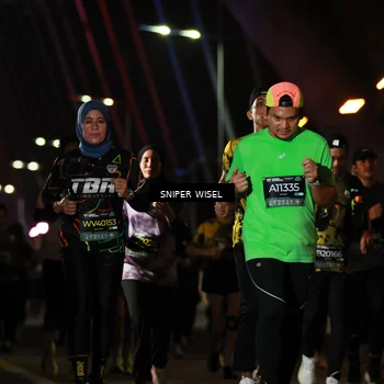Runner Photo 6204951