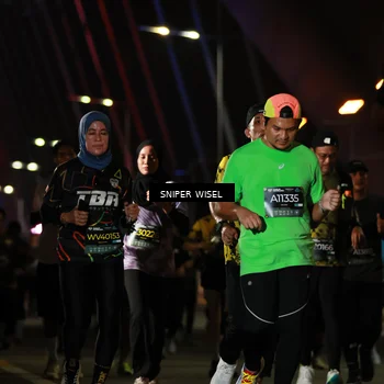 Runner Photo 6204968