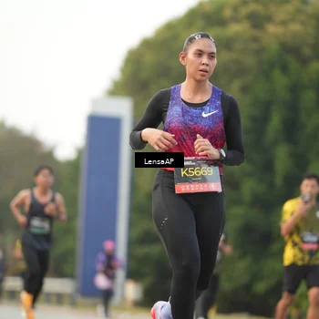 Runner Photo 6204994