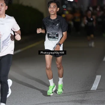 Runner Photo 6205003