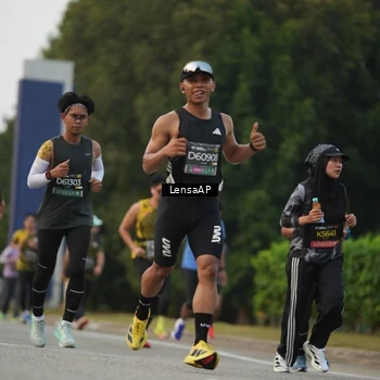 Runner Photo 6205008